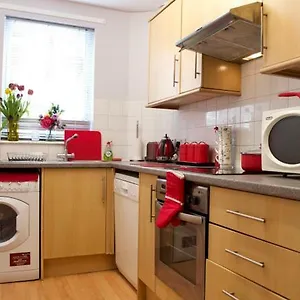 Modern 2 Bedroom Apartement Edinburgh